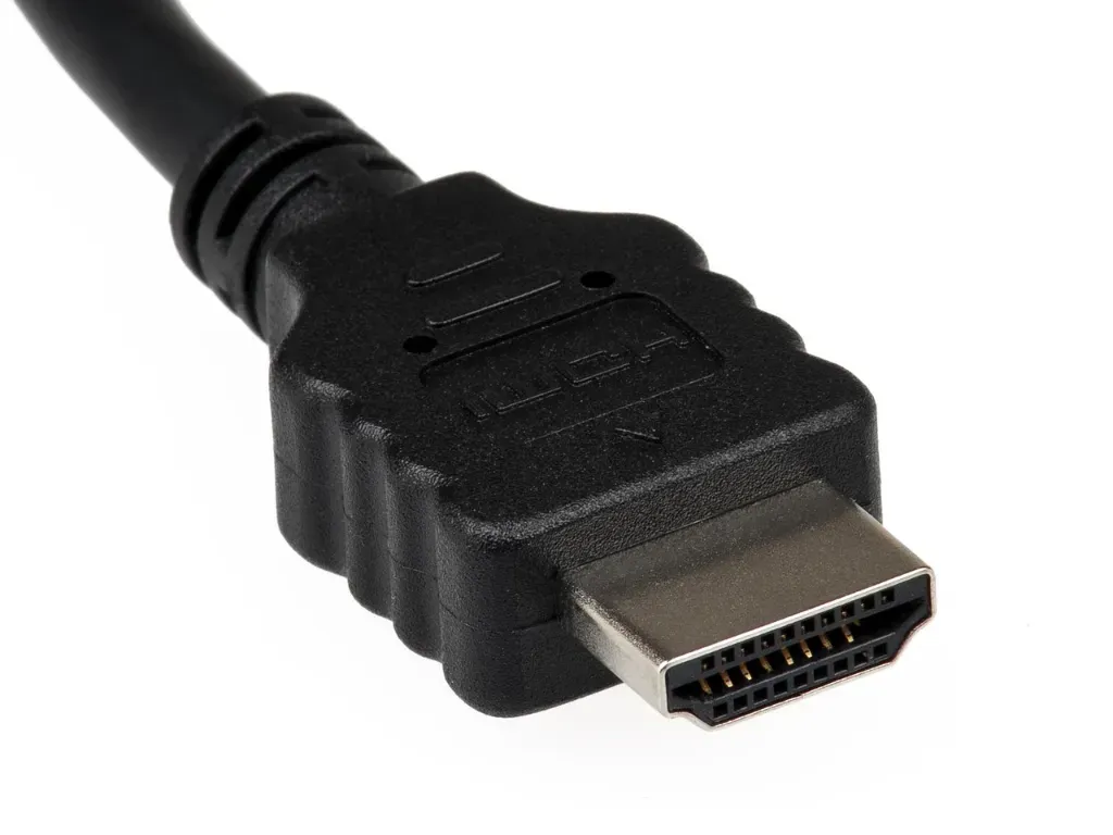 DisplayPort 2.1 vs HDMI 2.1